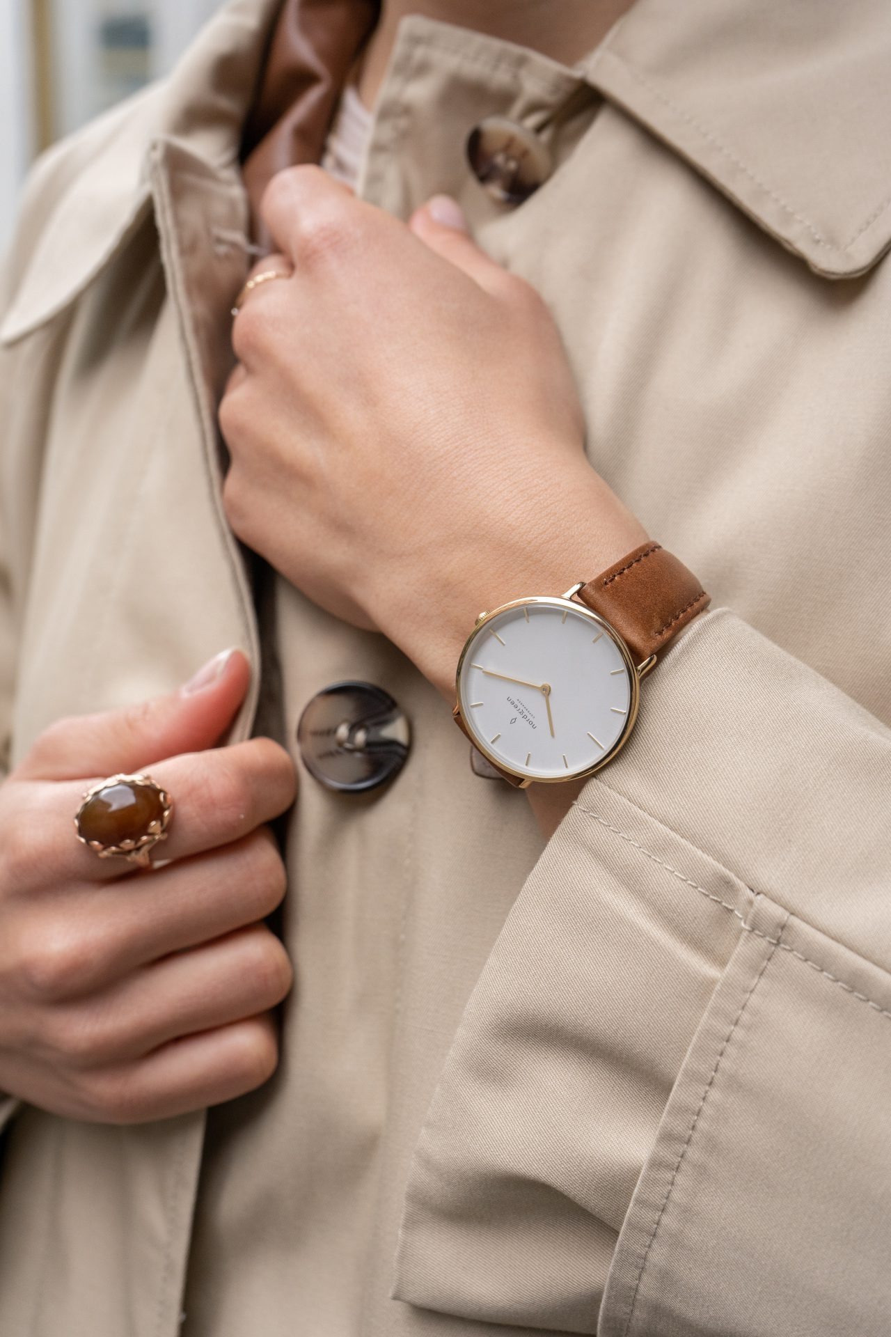 Wrist Watch Leather Band Waterproof Thin Minimalist Fashion